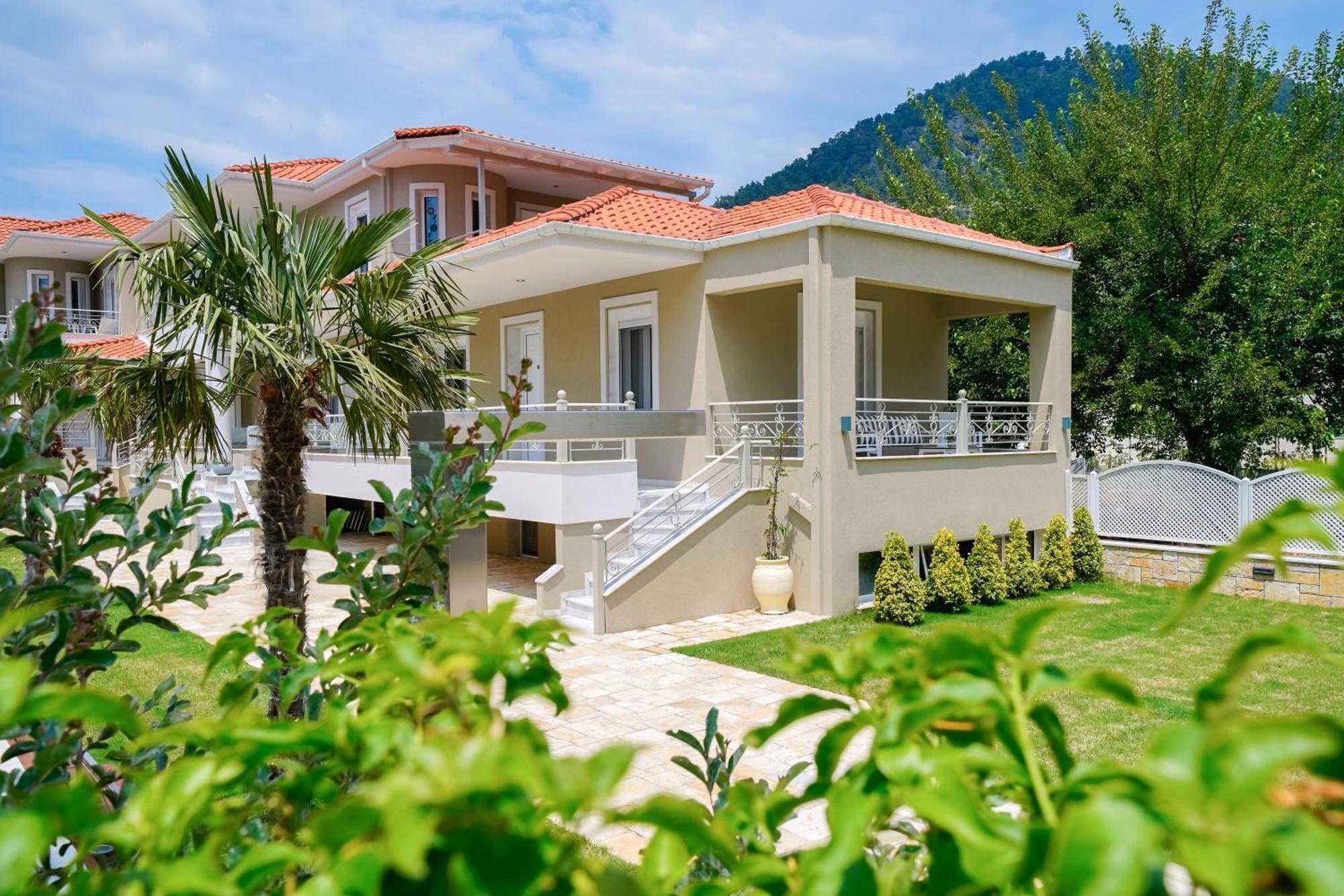 Lobelia Luxury Suites Chrisi Ammoudia Exterior foto